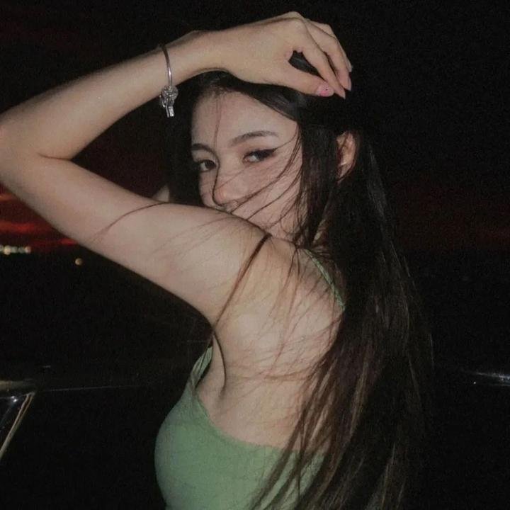 索女·丧尸·机关枪